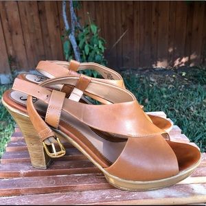 Sofft Leather Open Toe Strapped Heels (8.5)